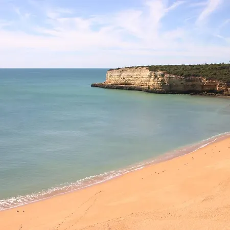 Apartment T1 Quinta Das Palmeiras 2.3 R/c B Porches (Algarve)